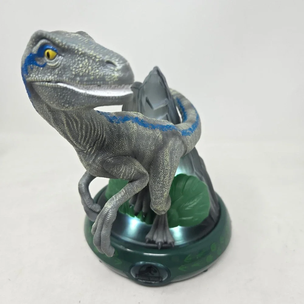 Jurassic World Blue Velociraptor Dinosaur Electronic Night Light Figure‎